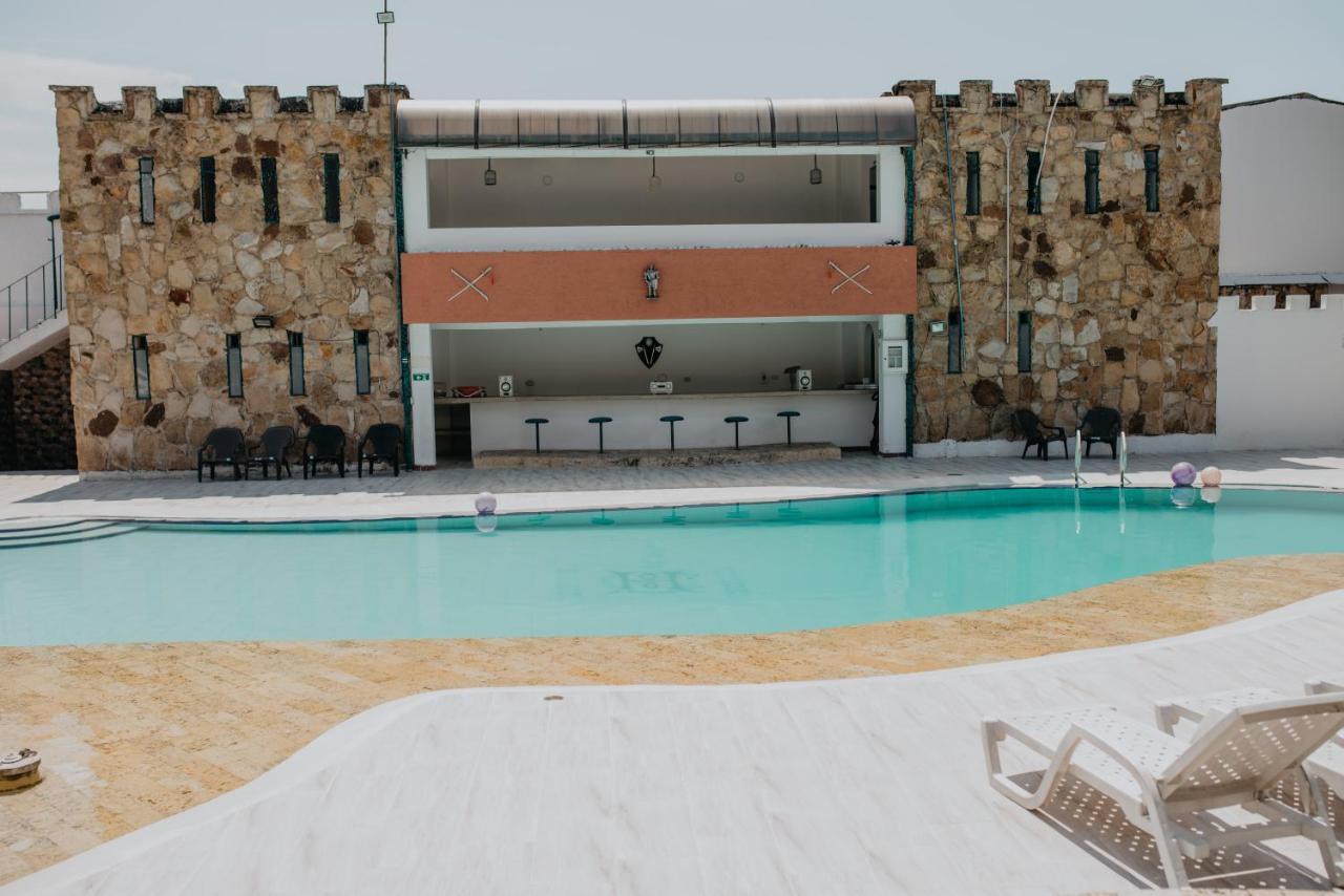 Hotel El Castillo Chinauta Zewnętrze zdjęcie