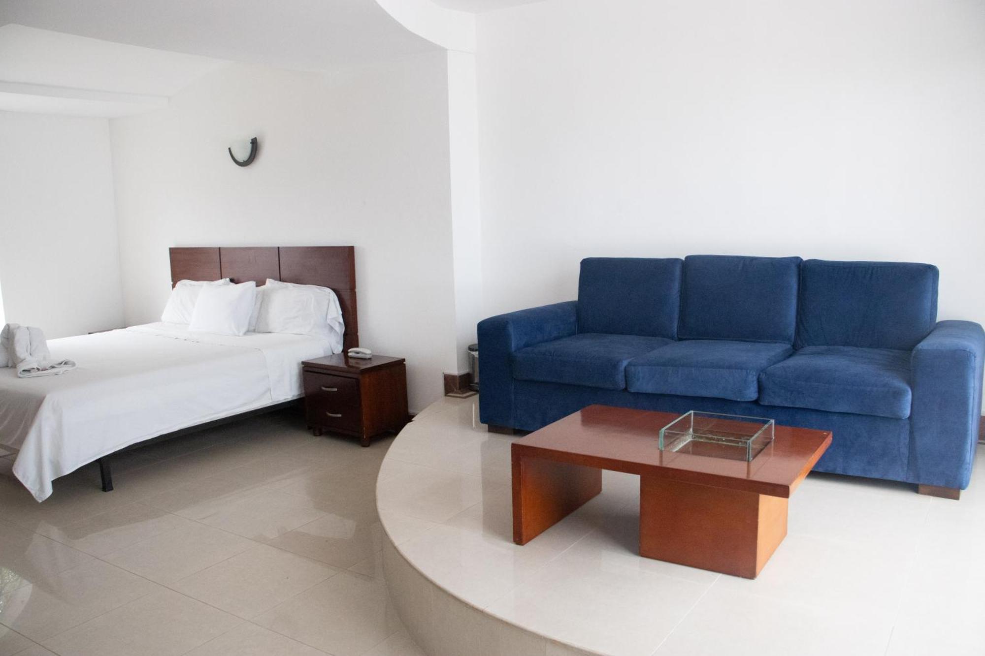 Hotel El Castillo Chinauta Zewnętrze zdjęcie