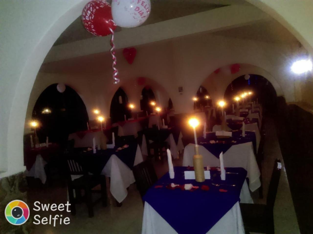 Hotel El Castillo Chinauta Zewnętrze zdjęcie